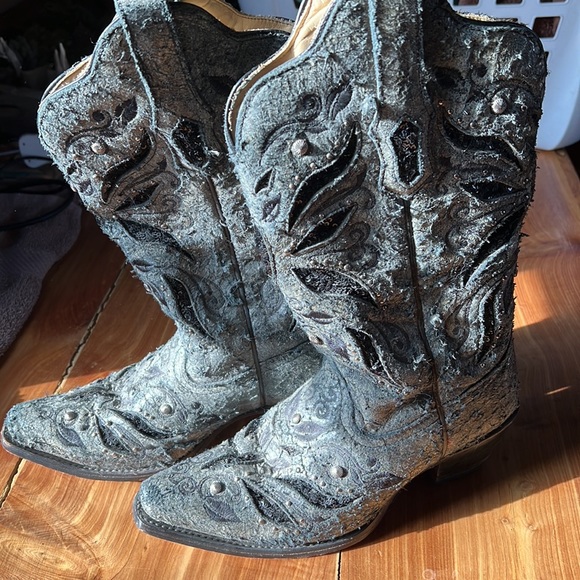 Size 8 bling black Corral boots - Picture 4 of 7